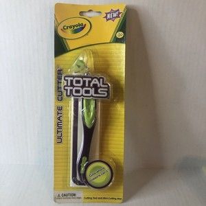 CRAYOLA TOTAL TOOLS ULTIMATE CUTTER W/  MAT CUTS WHERE SCISSORS CAN'T!